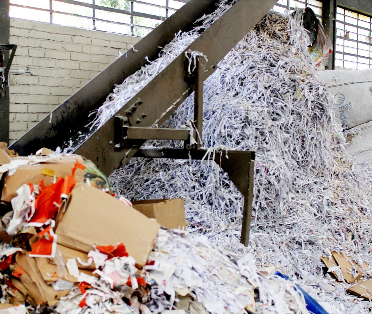 Destrucción de documentos masiva